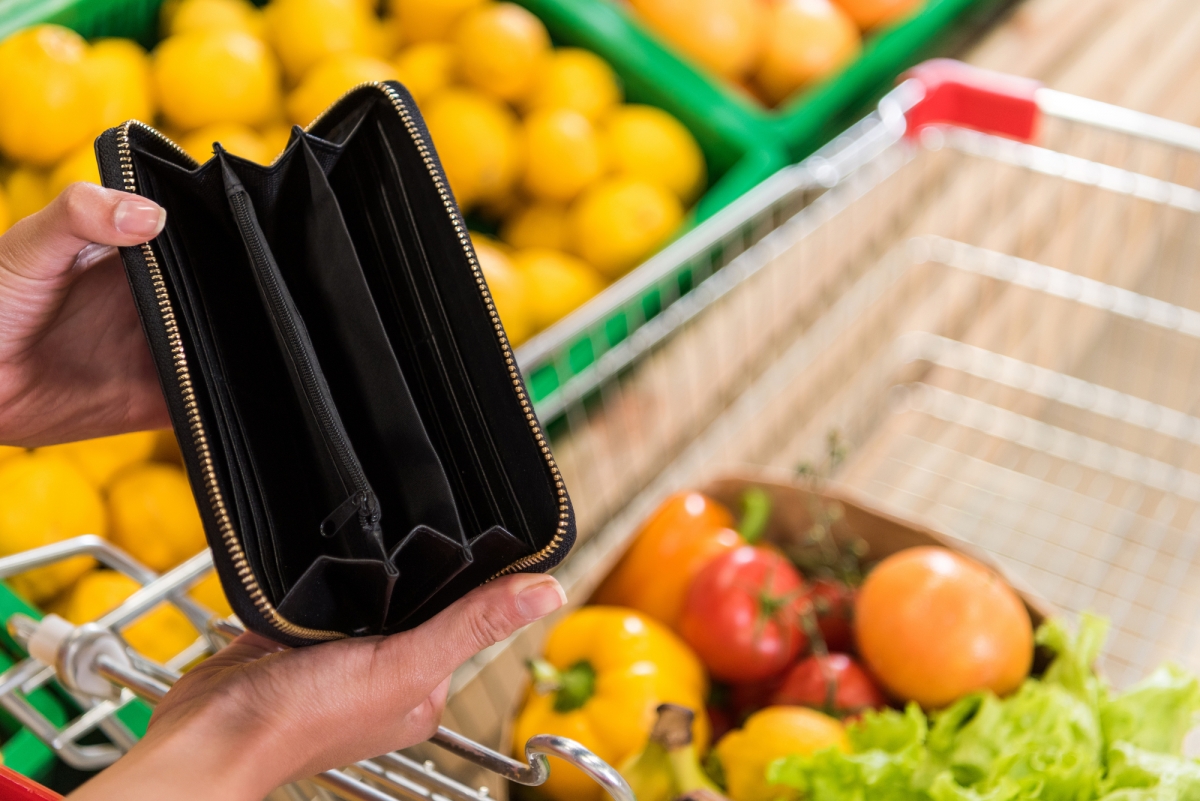 Tipy, jak ušetřit při nákupu potravin? Má smysl brát si půjčku na jídlo?